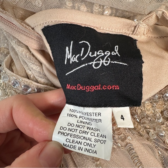 Mac Duggal trumpet gown beige Cream Sequin Long Sleeve Dress maxi fitted - Picture 12 of 13